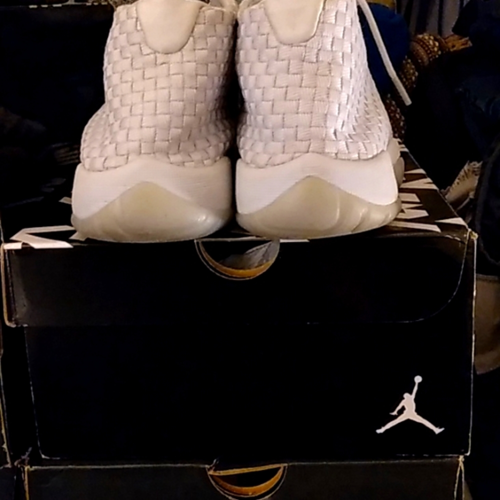 Platinum Color Jordan Future's EUC...worn 2x for a total of 4hours